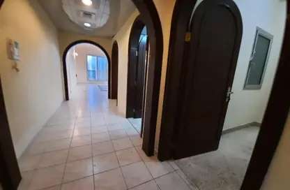 Apartment - 3 Bedrooms - 3 Bathrooms for rent in Tourist Club Area - Abu Dhabi