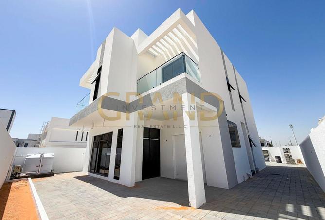 Modern villa |5BR Simi Corner | High End Finishing — photo 2