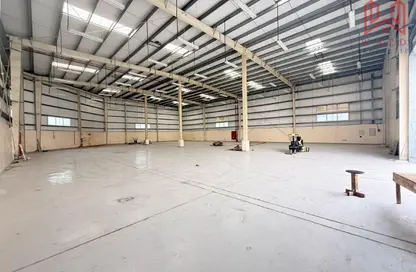 مستودع - استوديو - 1 حمام للايجار في الخوانيج - دبي