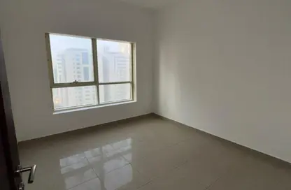 Apartment - 2 Bedrooms - 2 Bathrooms for sale in Al Khan - Sharjah