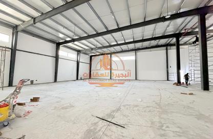 Warehouse - Studio - 2 Bathrooms for rent in Al Sajaa S - Al Sajaa - Sharjah