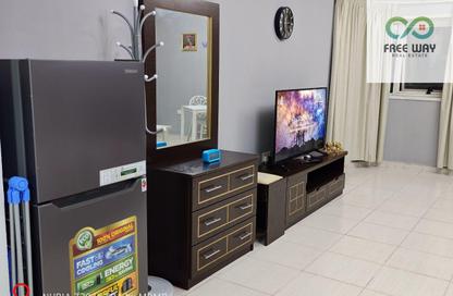 Apartment - Studio - 1 for rent in Ajman Corniche Residences - Ajman Corniche Road - Ajman