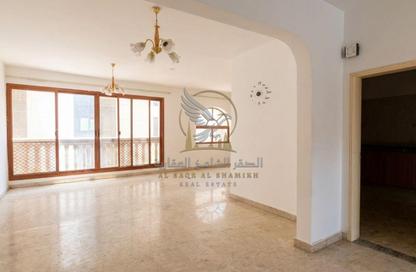 Duplex - 4 - 4 for rent in Al Qulaya'ah - Al Sharq - Sharjah