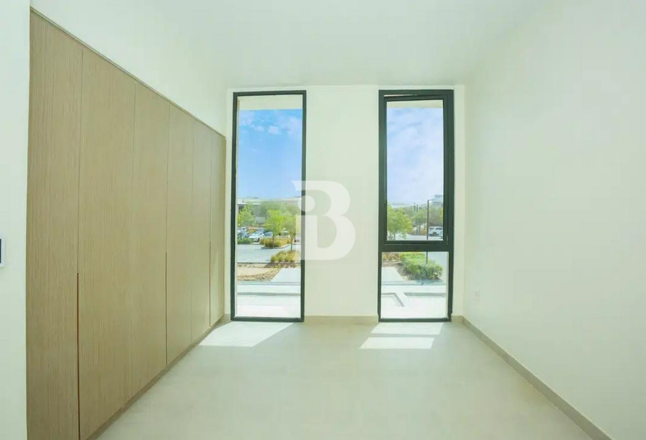Prestigious Address I Exclusive Community photo 7