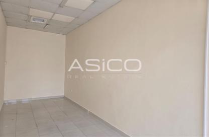Shop - Studio for rent in Hor Al Anz - Deira - Dubai