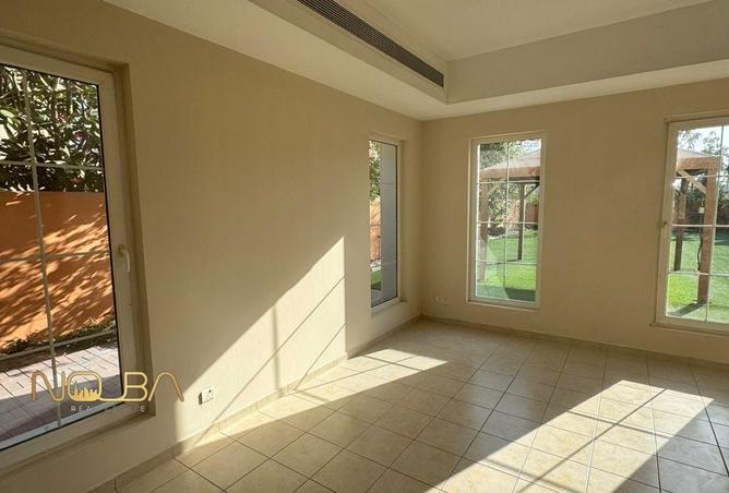 70288830 - صورة العقار 2