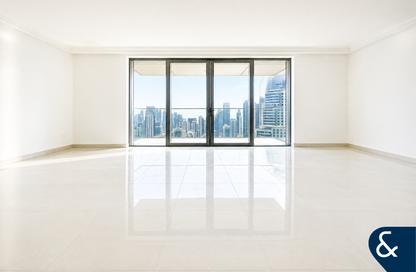 Apartment - 3 Bedrooms - 5 Bathrooms for sale in Boulevard Point - Downtown Dubai - Dubai