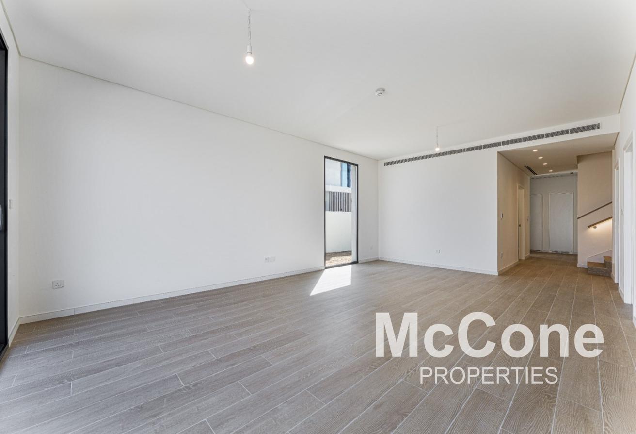 Single Row | Type 4A1 | Landscaped | Maids Room photo 4