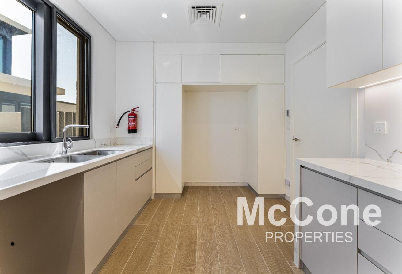 Single Row | Type 4A1 | Landscaped | Maids Room photo 7