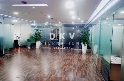 مكتب - غرفة نوم - 1 حمام للايجار في انتارا داون تاون تاور - مبنى الاعمال - الخليج التجاري - دبي