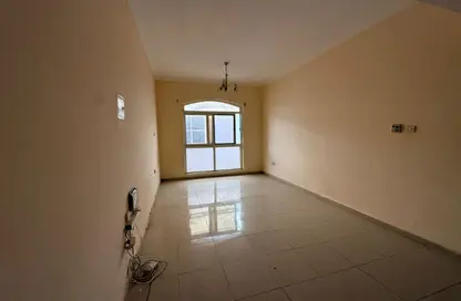 شقة - 1 حمام للايجار في القليعة - الشرق - الشارقة