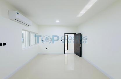 Apartment - 3 Bedrooms - 3 Bathrooms for rent in Al Kuwaitat - Central District - Al Ain Apartment - 3 Bedrooms - 3 Bathrooms for rent in Al Kuwaitat - Central District - Al Ain