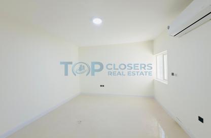 Apartment - 3 Bedrooms - 3 Bathrooms for rent in Al Kuwaitat - Central District - Al Ain