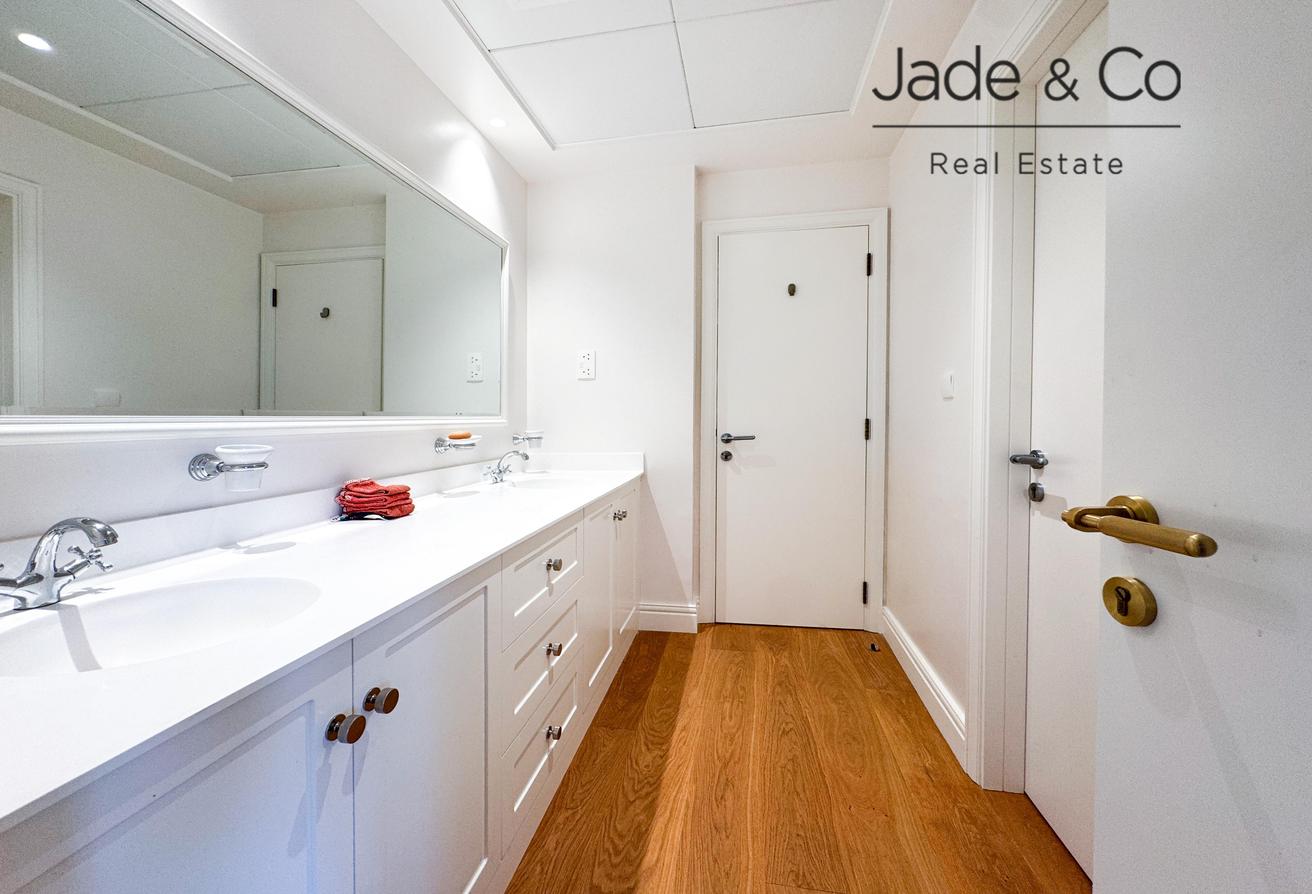 Community Expert | Upgraded | Golf Course View photo 26