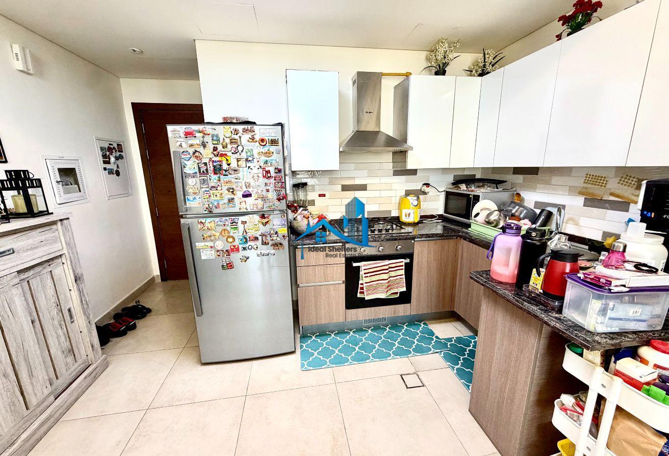 Bright & Spacious 2BR Corner Unit Spacious Layout photo 5