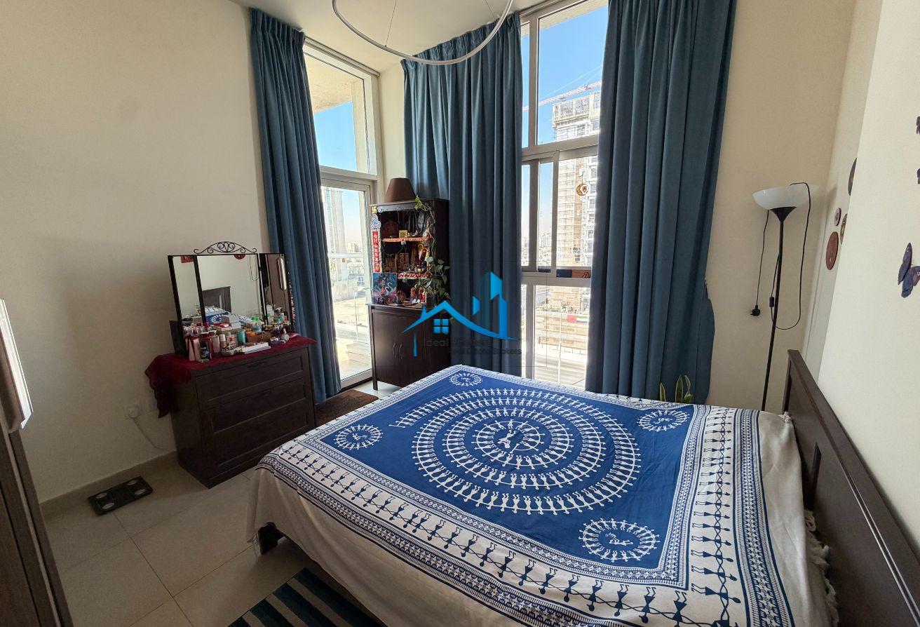 Bright & Spacious 2BR Corner Unit Spacious Layout photo 10