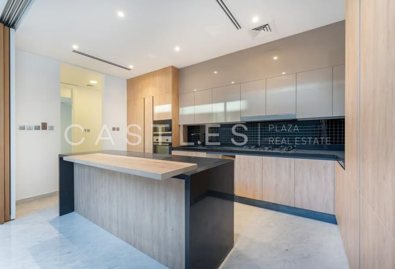 Contemporary Style | Spacious Chorisia Villa photo 4