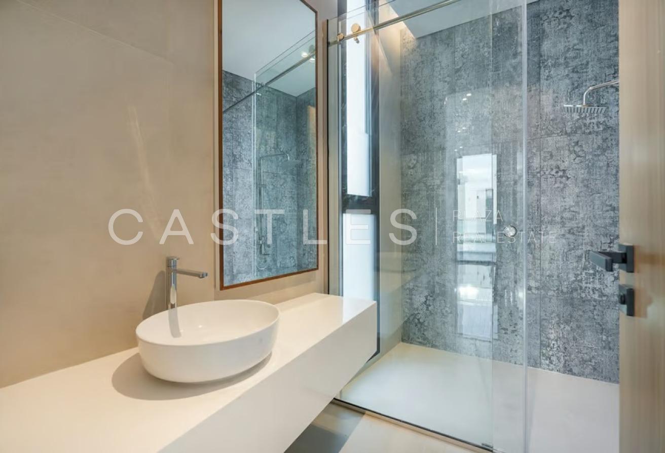 Contemporary Style | Spacious Chorisia Villa photo 15