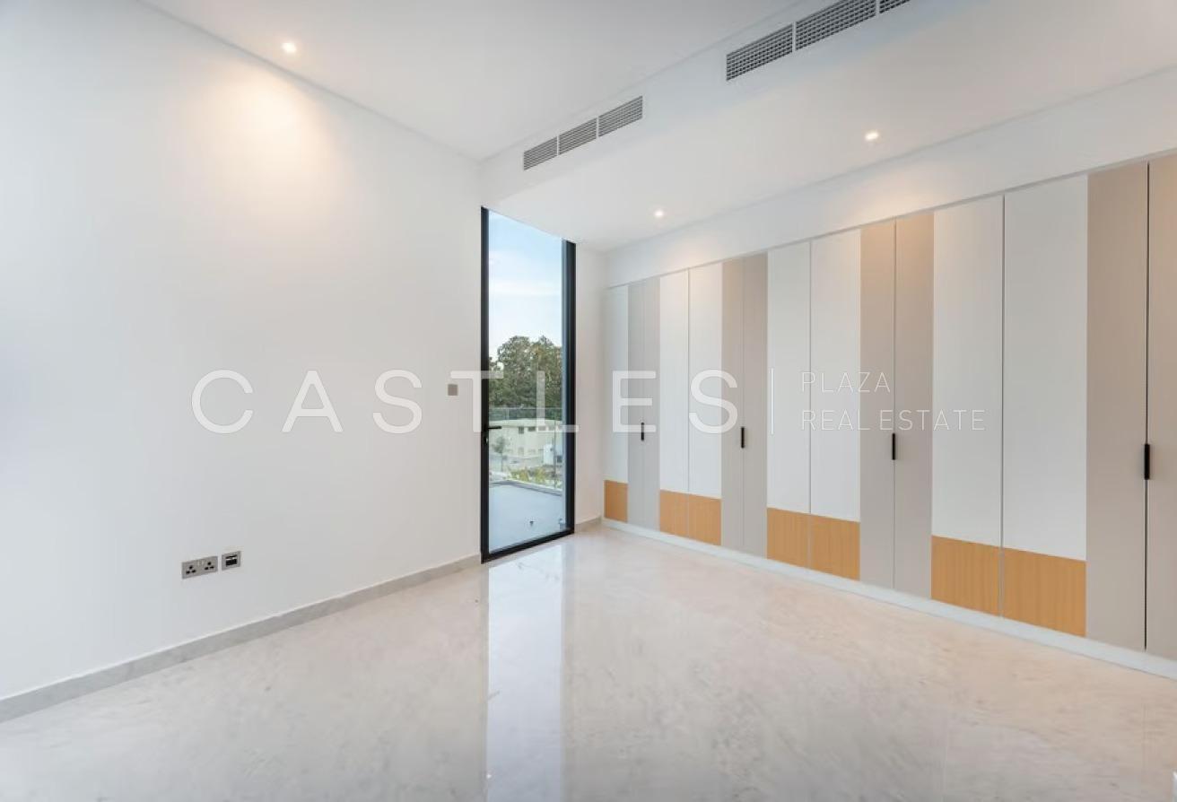 Contemporary Style | Spacious Chorisia Villa photo 7