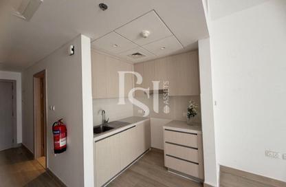Apartment - Studio - 1 Bathroom for rent in Waters Edge - Yas Island - Abu Dhabi