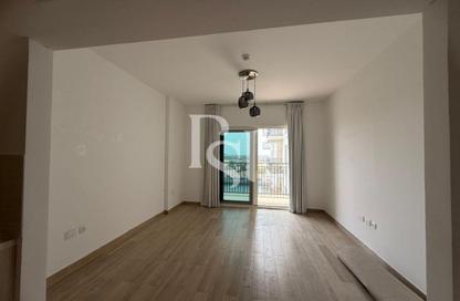 Apartment - Studio - 1 Bathroom for rent in Waters Edge - Yas Island - Abu Dhabi