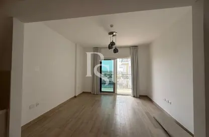Apartment - 1 Bathroom for rent in Waters Edge - Yas Island - Abu Dhabi