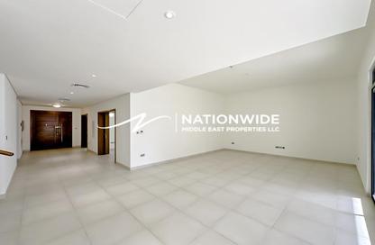 Villa - 5 Bedrooms - 6 Bathrooms for sale in West Yas - Yas Island - Abu Dhabi