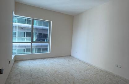 Apartment - 2 - 4 for rent in Al Dana Tower - Al Majaz 3 - Al Majaz - Sharjah Apartment - 2 - 4 for rent in Al Dana Tower - Al Majaz 3 - Al Majaz - Sharjah