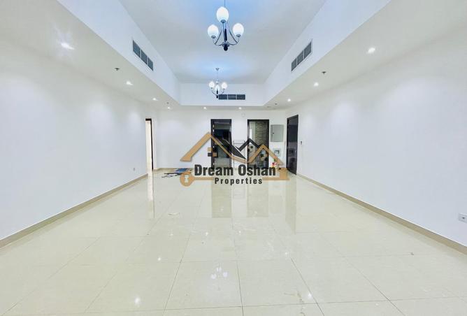 121555533 - Property Image 2