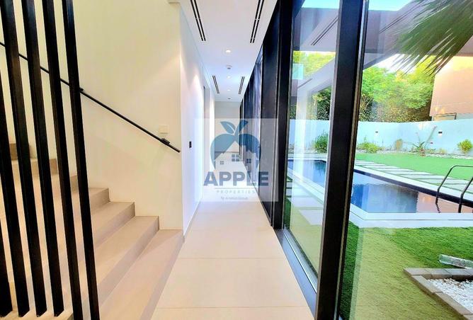 76977953 - Property Image 3