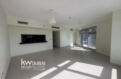 Apartment - 1 Bedroom - 2 Bathrooms for rent in The Lofts West - The Lofts - Downtown Dubai - Dubai