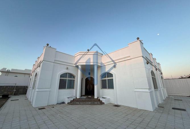 70268352 - Property Main Image