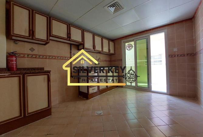 104121838 - Property Image 2