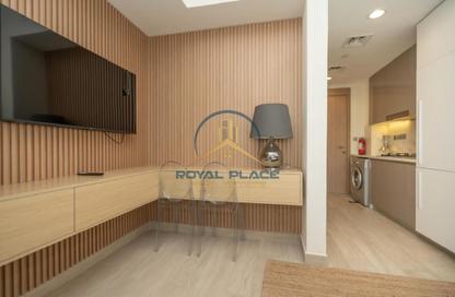 Apartment - Studio - 1 Bathroom for rent in Azizi Riviera 48 - Azizi Riviera - Meydan One - Meydan - Dubai