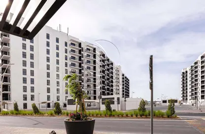 Apartment - Studio - 1 Bathroom for rent in Waters Edge - Yas Island - Abu Dhabi