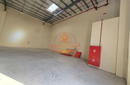 Warehouse - Studio for rent in Umm Al Thuoob - Umm Al Quwain