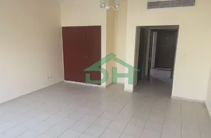 Apartment - Studio - 1 Bathroom for sale in Building Y01 - England Cluster - International City - Dubai