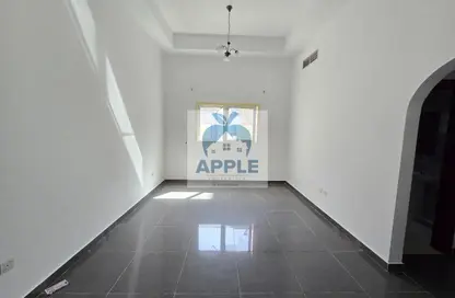Apartment - 1 Bedroom - 1 Bathroom for rent in AlFalah - Muwaileh Commercial - Sharjah
