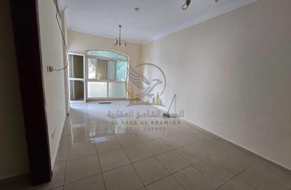 Apartment - 1 - 2 for rent in Al Qulaya'ah - Al Sharq - Sharjah