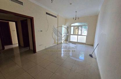Apartment - 1 - 2 for rent in Al Qulaya'ah - Al Sharq - Sharjah