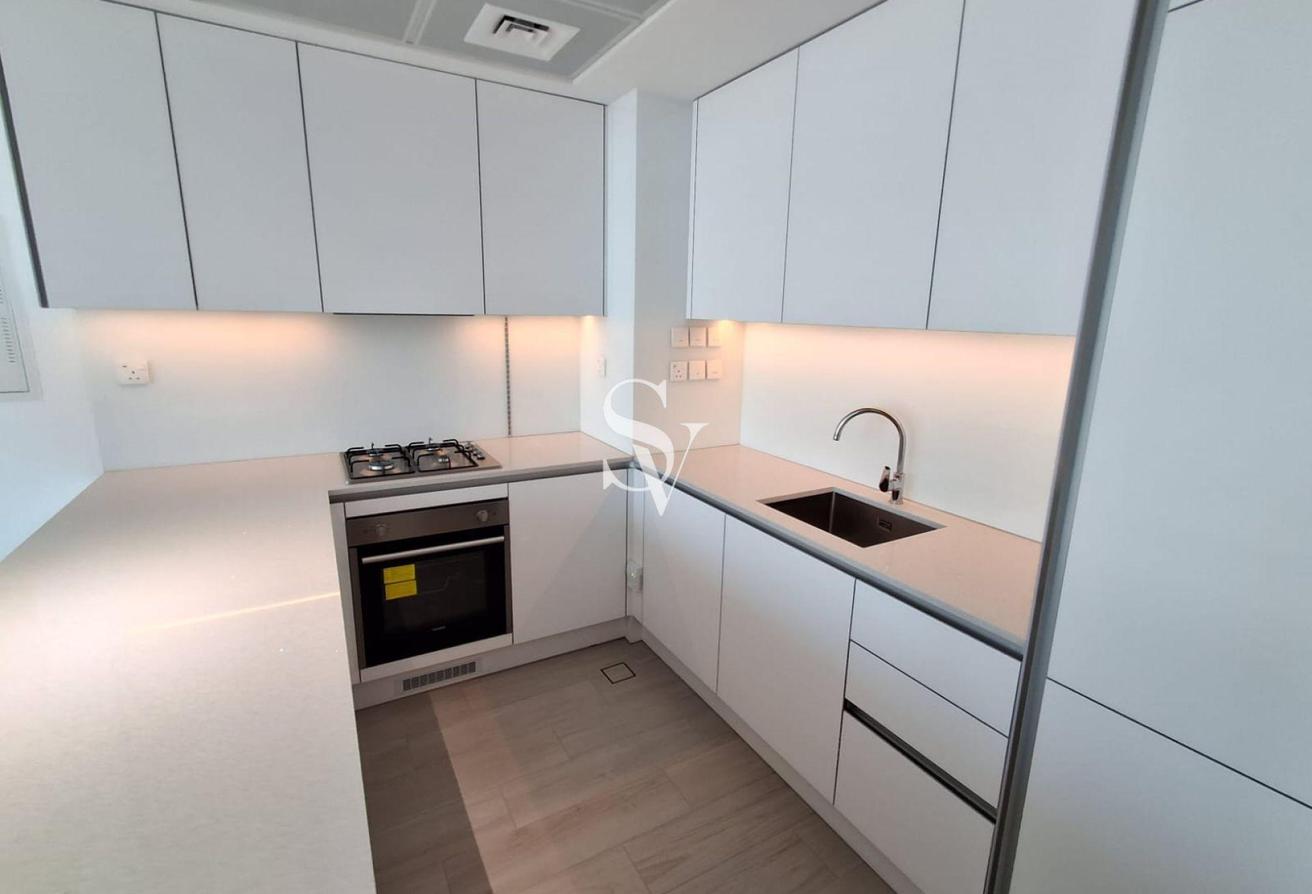 Brand New | High Floor | Facing Park | White Goods photo 6