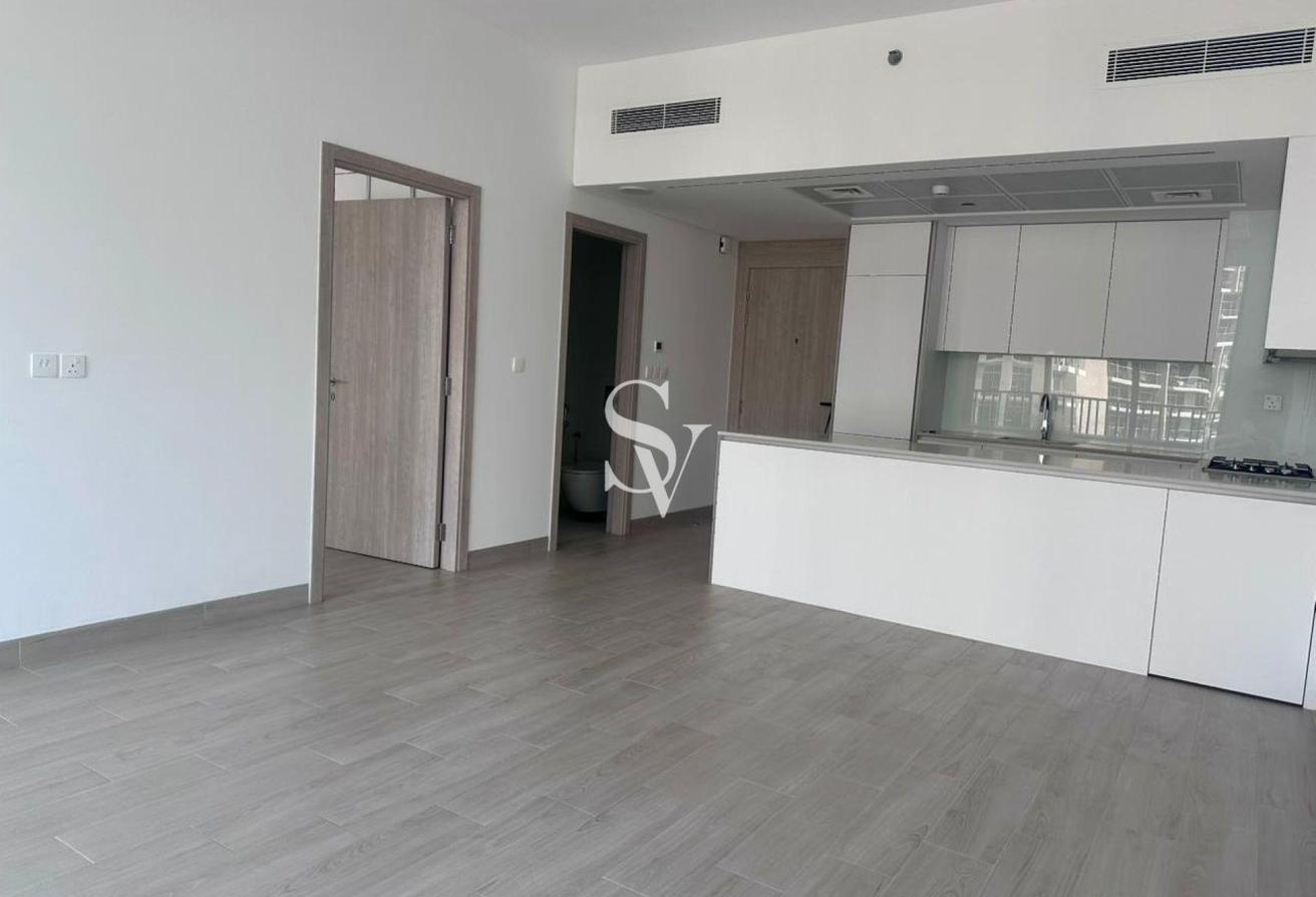 Brand New | High Floor | Facing Park | White Goods photo 16