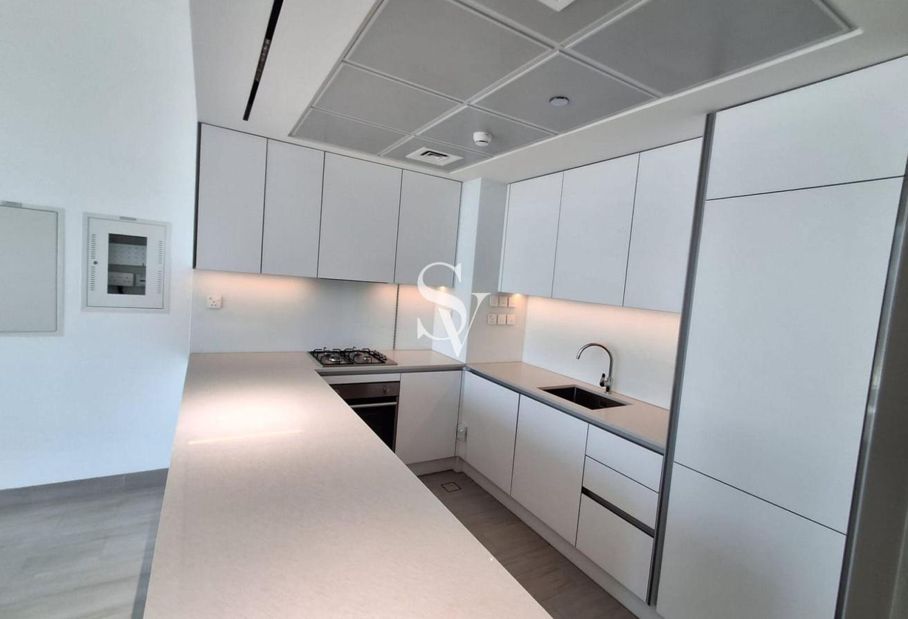 Brand New | High Floor | Facing Park | White Goods photo 11