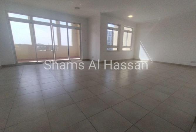 123842084 - Property Main Image