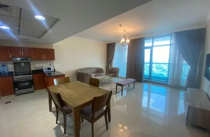 شقة - غرفة نوم - 2 حمامات للايجار في مساكن كورنيش عجمان - طريق كورنيش عجمان - عجمان