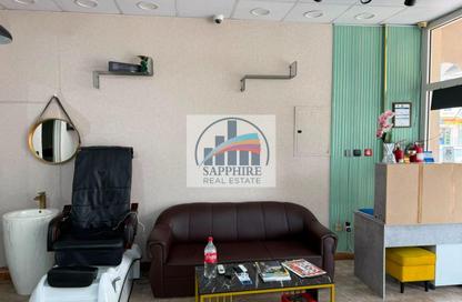 محل - استوديو - 1 حمام للبيع في P01 - طراز فرنسي - المدينة العالمية - دبي محل - استوديو - 1 حمام للبيع في P01 - طراز فرنسي - المدينة العالمية - دبي