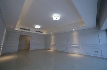 Apartment - 3 Bedrooms - 4 Bathrooms for sale in Gulfa Towers - Al Rashidiya 1 - Al Rashidiya - Ajman
