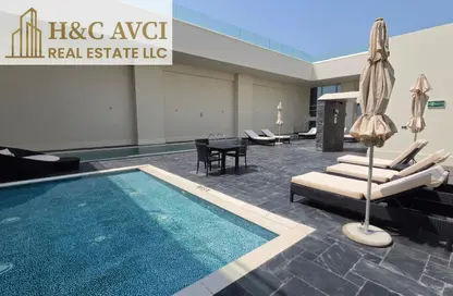 شقة - 2 غرف نوم - 3 حمامات للايجار في برج ميز - شارع الشيخ زايد - دبي