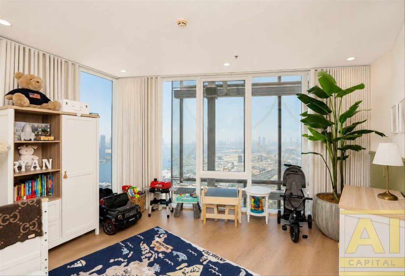 Vacant | Unfurnished 3BR | Very High Floor photo 12