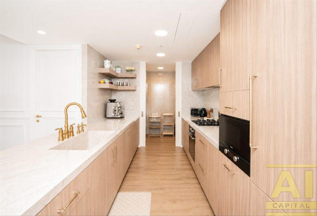 Vacant | Unfurnished 3BR | Very High Floor photo 4